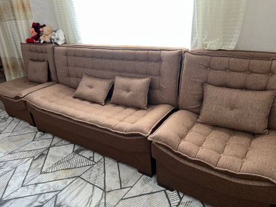 Продается диван и два кресла