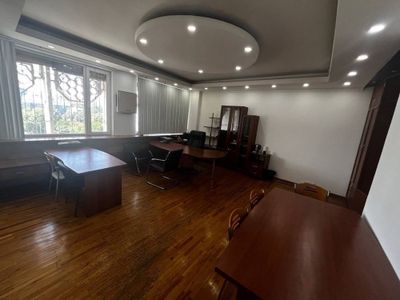 Аренда! Под офис 50м2. С мебелью. Ор-р Метро Ойбек. Вдоль дороги!