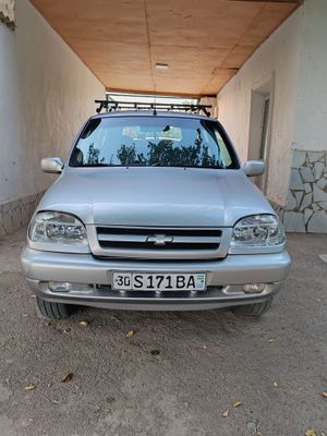 Niva Chevrolet sotiladi holati zoʻr 9000$