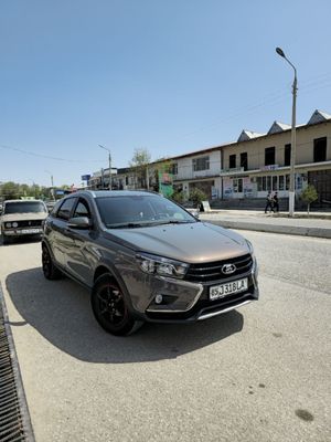 Lada vesra sv cross 2022 kreditda.