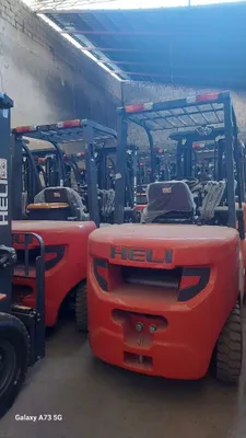 Автокара спецтехника дизельный погрузчик склад техника HELI оригинал