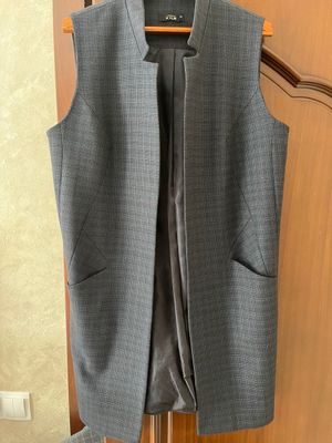Продам женский костюм