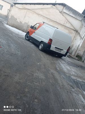 Mercedes benz vito sotiladi