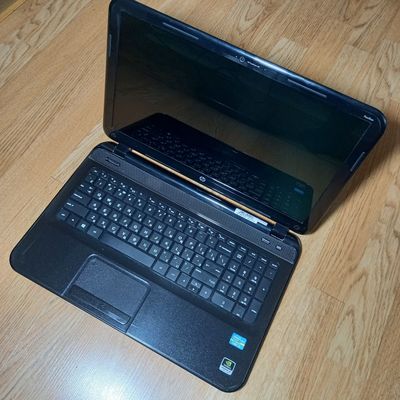 Hp pavilon sleekbook Core i3