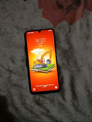 Samsung A32 6/128 Gb Sotiladi