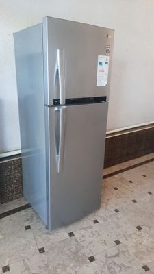 Холоделник сотилади