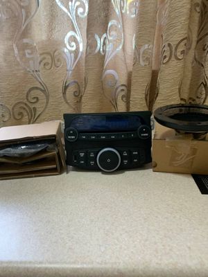 Автомагнитофон с 2 колонками новый