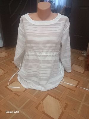 Белые. кофточки