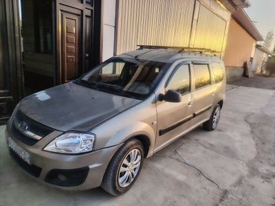 Lada Largus 2013