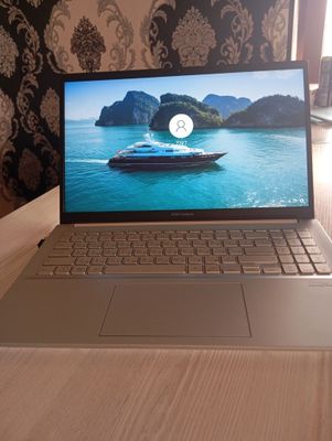 Noutbook Asus vivobook pro 15