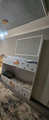 кровать
