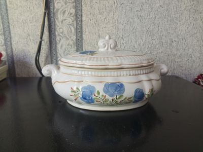 Продаётся керамика супница..