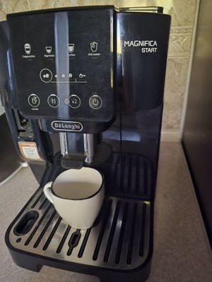 Кофемашина Delonghi