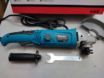 Болгарка MAKITA Ф125