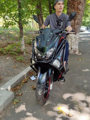 N max 150cc sotiladi