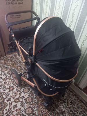 Kolyaska sotiladi srochno
