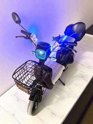Elektra skuter yangi sotiladi
