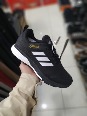 Gore-Tex suv oʼtkazmaydigon krassoʼfka qolip zoʼr