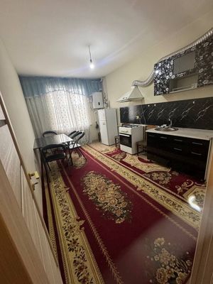 Talabalarga Oilaga kvartira Bodomzor metro yaqinida