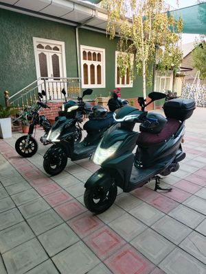 Benzinli skuterlar sotiladi!!!