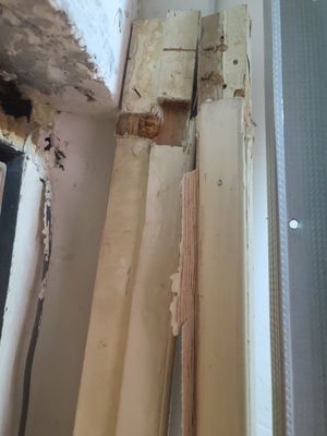 Отдам даром на дрова советскую дерево дверь