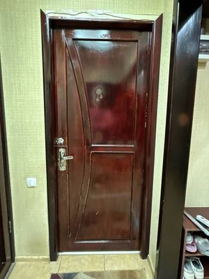 Железная дверь продаётся,срочно.