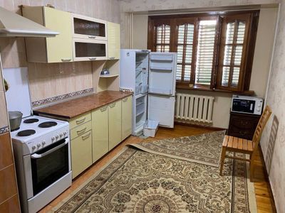 Сдаётся 3 комнатная на Алайском