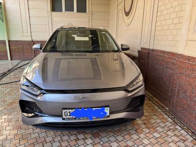 BYD e 2 sotiladi full pazitsya