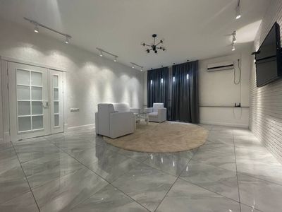 Сдается 3х ком квартира, ор-р: Хумо Арена, 140 м²