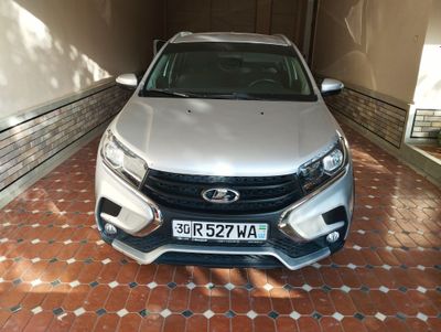 Продаю лада xrey cross