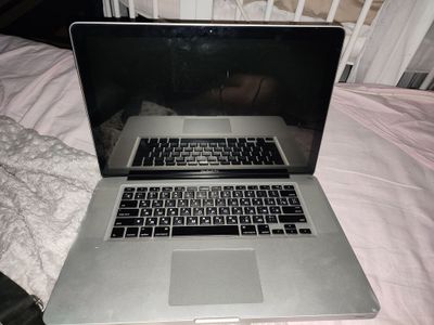 Срочно продается Mac Book