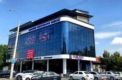 Сдается в аренду 1 этаж 240 м2 первая линия орентир нукус кинотеатр