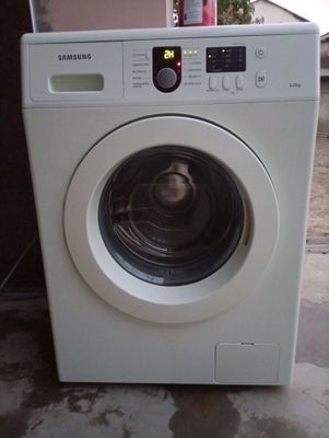 kirmoshina Samsung 6 kg sotiladi ishlashi chotkiy