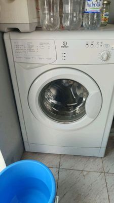 indesit kir yuvish moshinasi 6kg srochna sotiladi