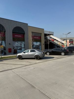 Тц Альфраганус нежилое помещение 61кв.м первая линия коробка срочно