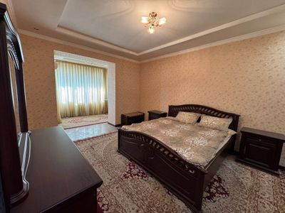 Посуточно Сдается 3-х комнатная квартира в Районе Ташкент Сити,