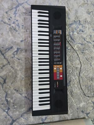 Yamaha синтезатор PSR F51