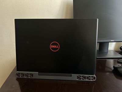 Dell inspiron 15 7000 Core i7. 7 th Dasturlash, IT, igra.