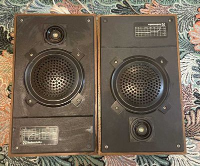 Продаются винтажные колонки Radiotehnika и другие
