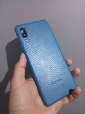 Samsung galaxy a02 xolati ideal qirilgan joyi yoʻq