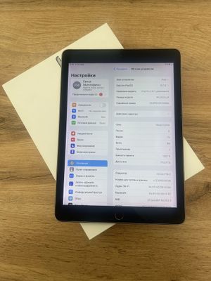 Apple iPad Pro (1-поколения) 9,7 дюйм 128GB