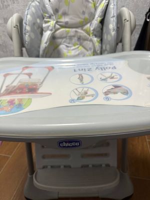 Продается стул для кормления от " Chicco" 6 +