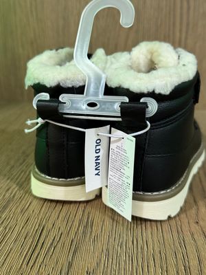 Продам оригинальные ботинки Old Navy(gap)