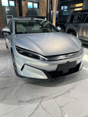 BYD Han L 1-pozitsiya 1 yil kafolat bilan SOTUVDA Tayyor