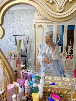 Kelinlar libosi adras matosidan