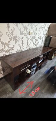 Продам полку под телевизор. Хорошее состояние без царапин!