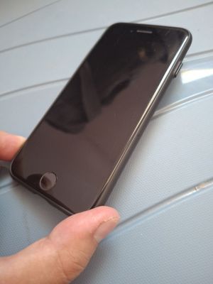 IPhone 7 (Айфон 7)