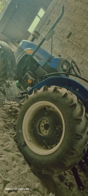 NEW HOLLAND