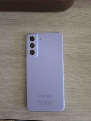 Теоефон Samsung 21 fe