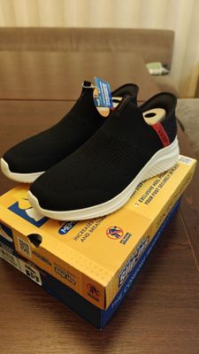 Слипоны Skechers фирменные со Штатов